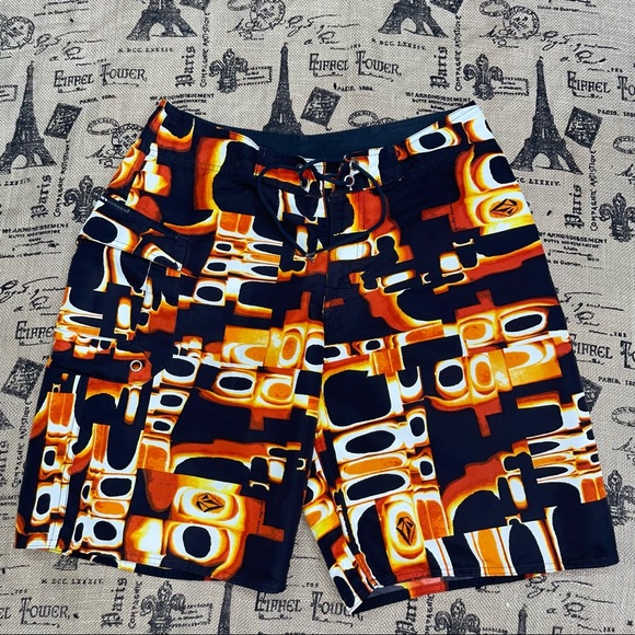 Volcom Mod Tech Black/Orange Distraction Print Short Size 32 - Picture 1 of 13